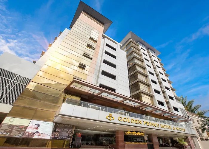 Golden Prince Hotel & Suites