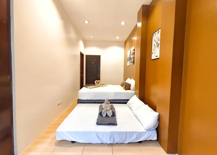 Townhouse 4Br Unit 10 In La Guardia Near It Park Cebu City